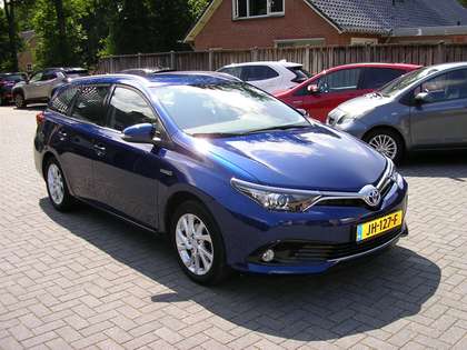 Toyota Auris 1.8 Hybr. Aspiration NAVI CLIMA TREKHAAL  NL-AUTO
