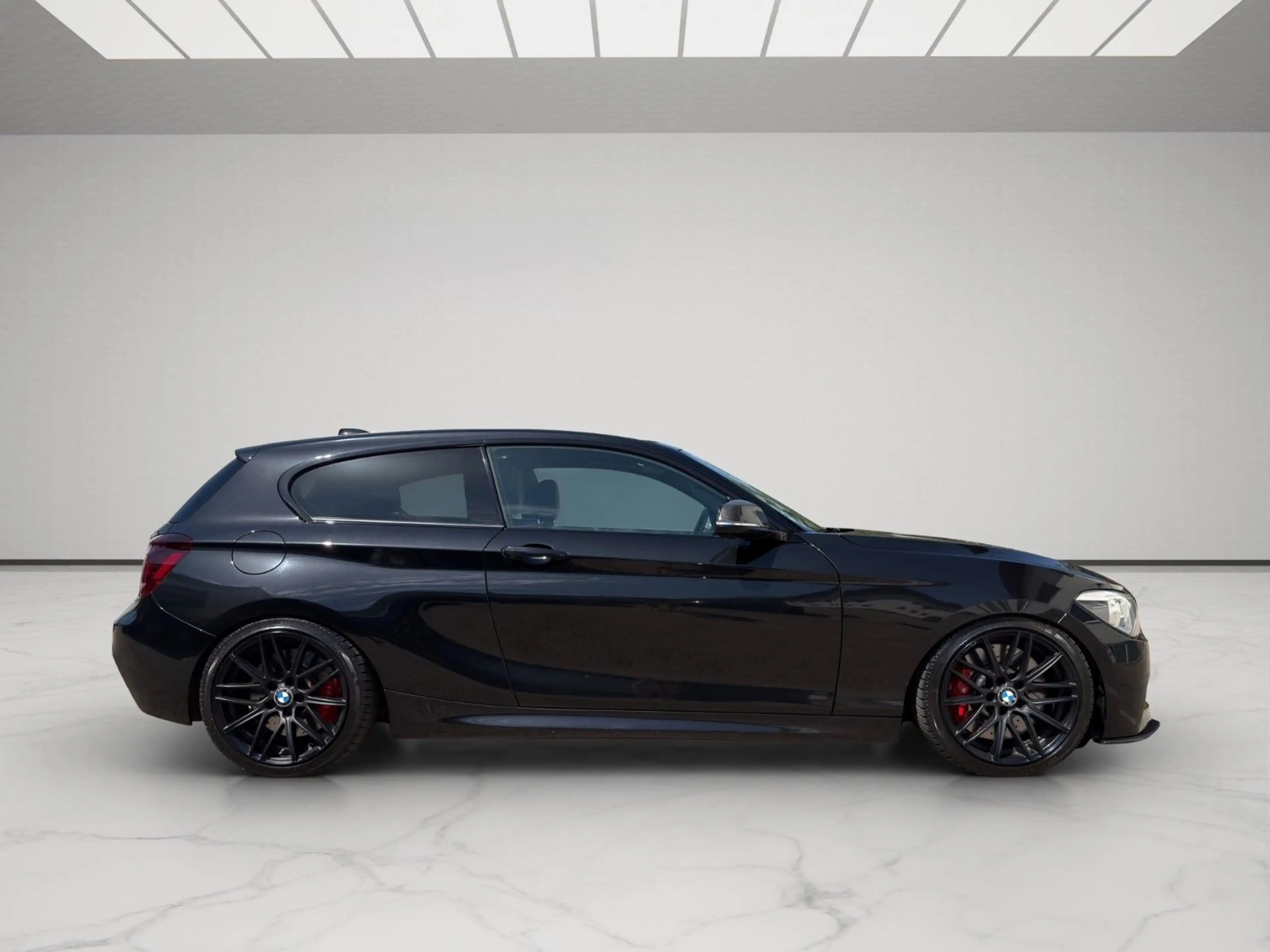 BMW 135 i xDrive *Sport*Autom.*NAVI*SHZ*PDC* — photo 8