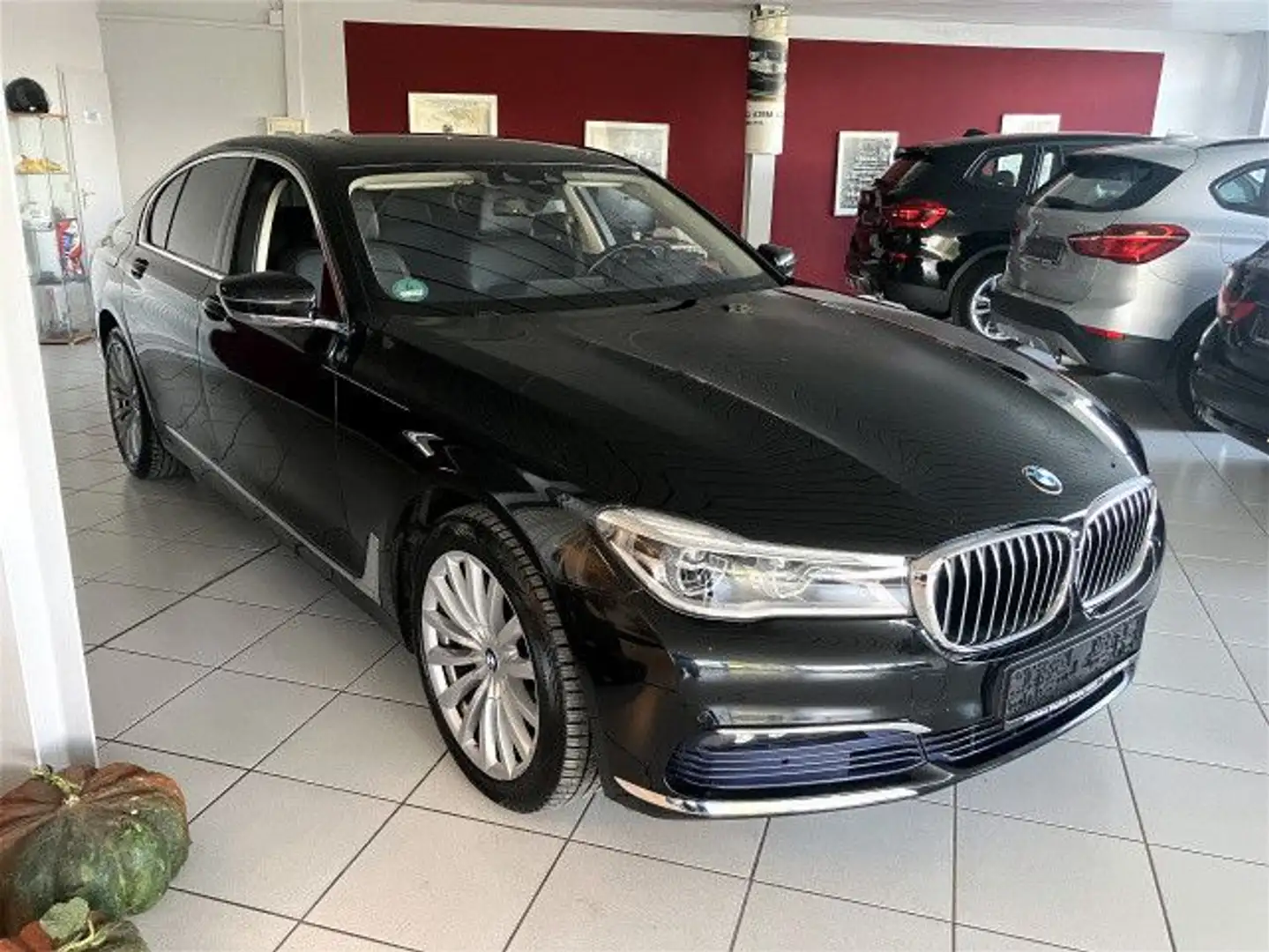 BMW 730 xd/Standhz/Allwetter/Garantie/HuD/EGSD/HU-Neu Schwarz - 1