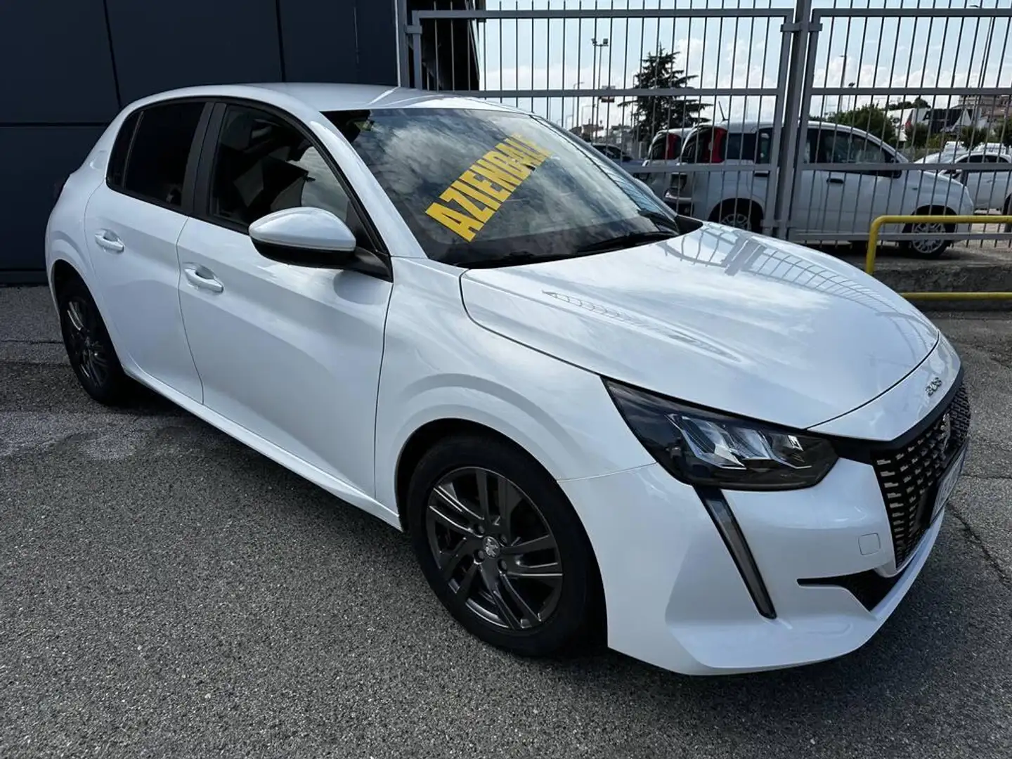 Peugeot 208 1.2 puretech Active Pack s&s 75cv Blanc - 2