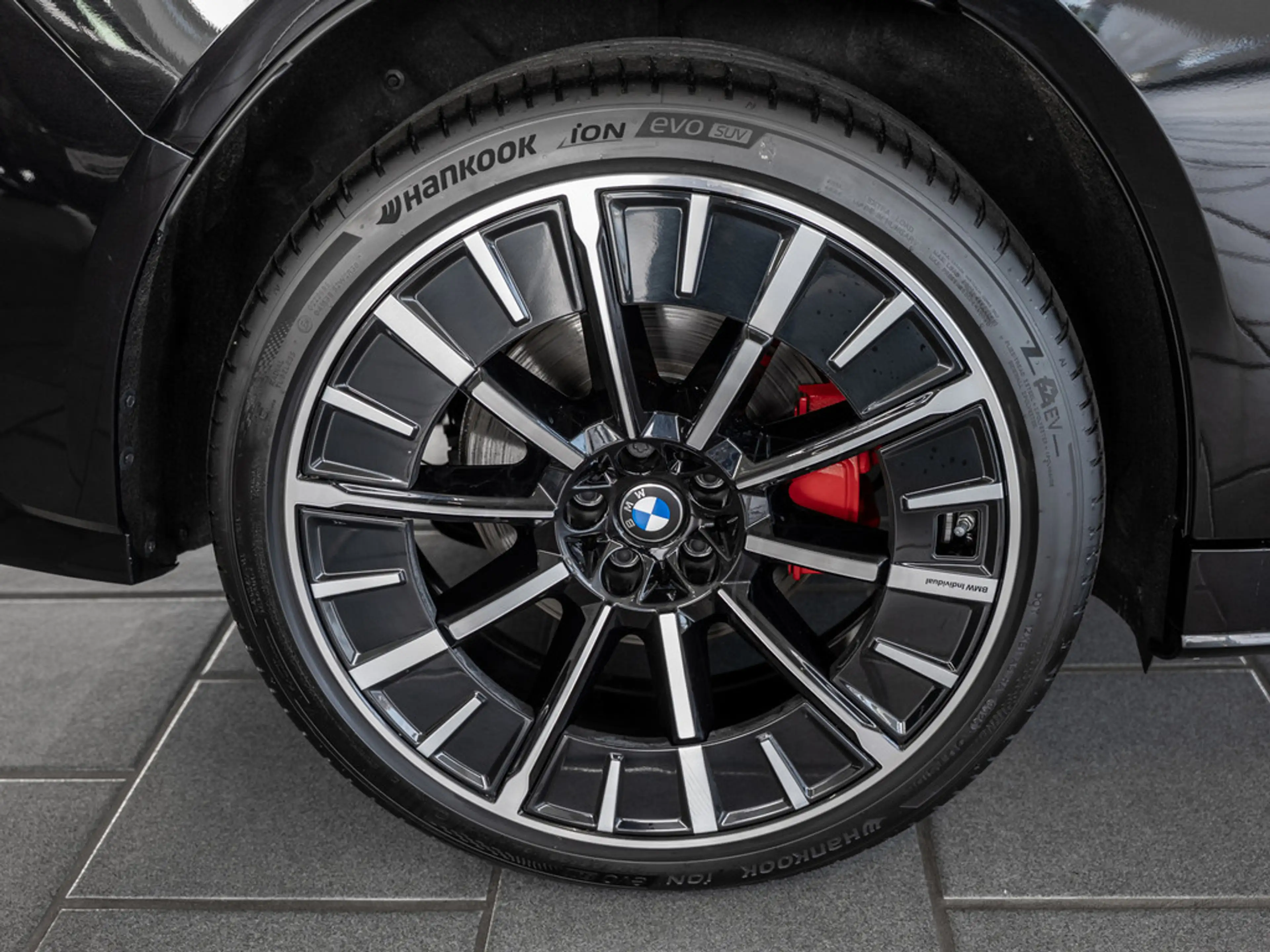 BMW iX3 xDrive50 PANO AHK HUD 360° LED ACC NAVI — photo 10