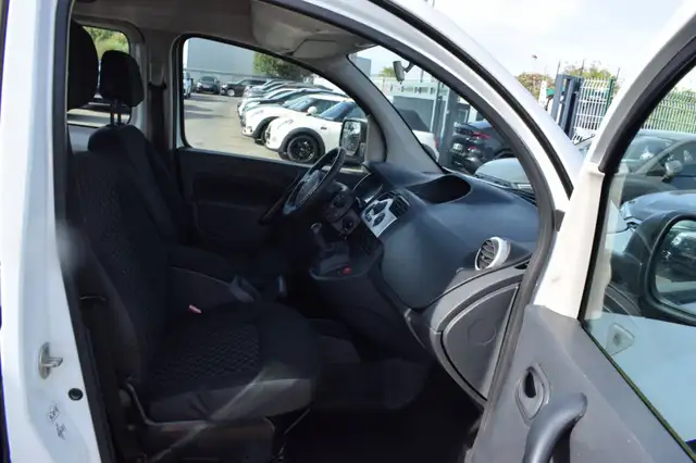 Renault Express view 11