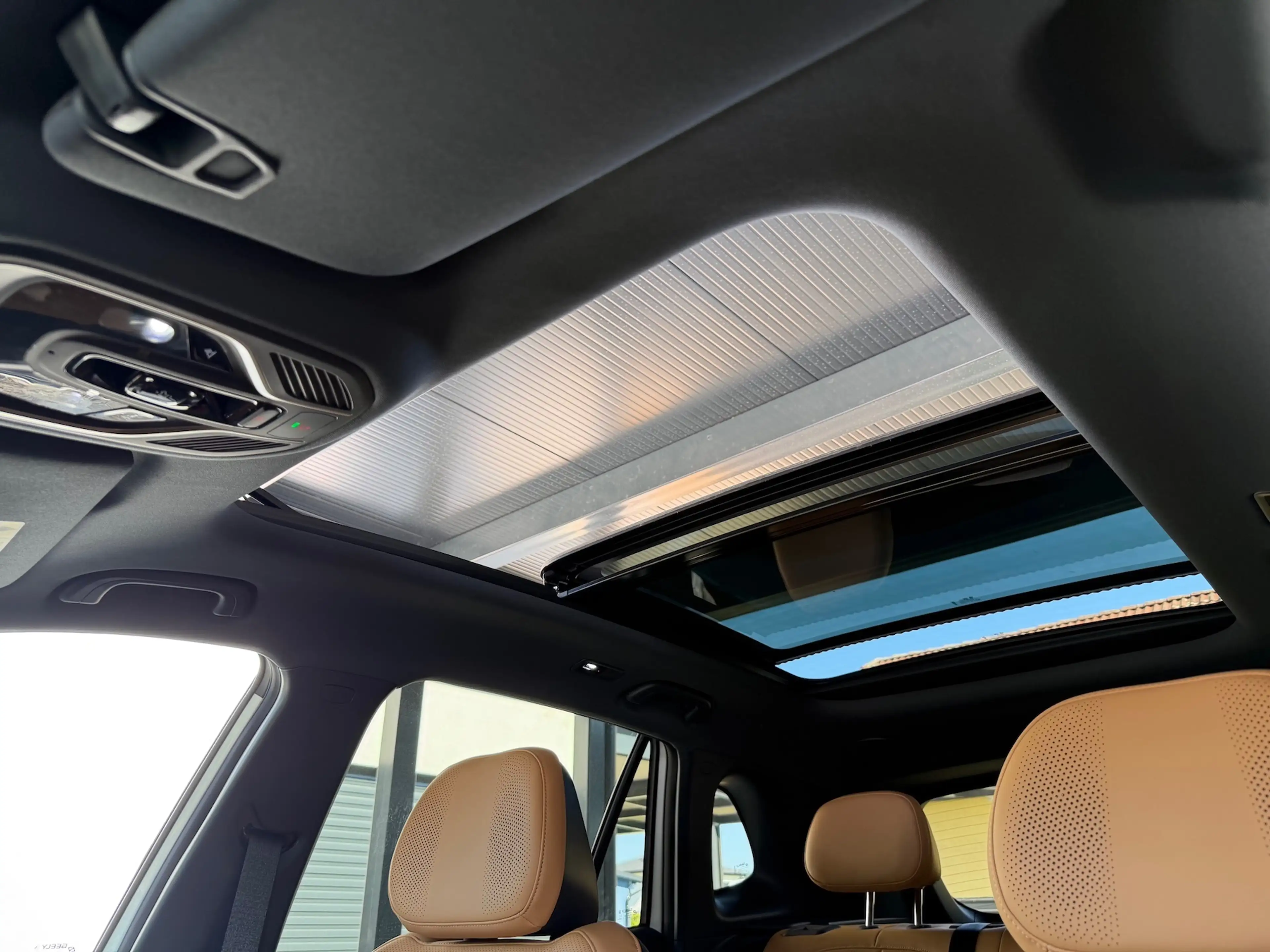 Geely Starray EM-i Launch Edition Max Plug-In Hybrid Neuwagen — photo 14