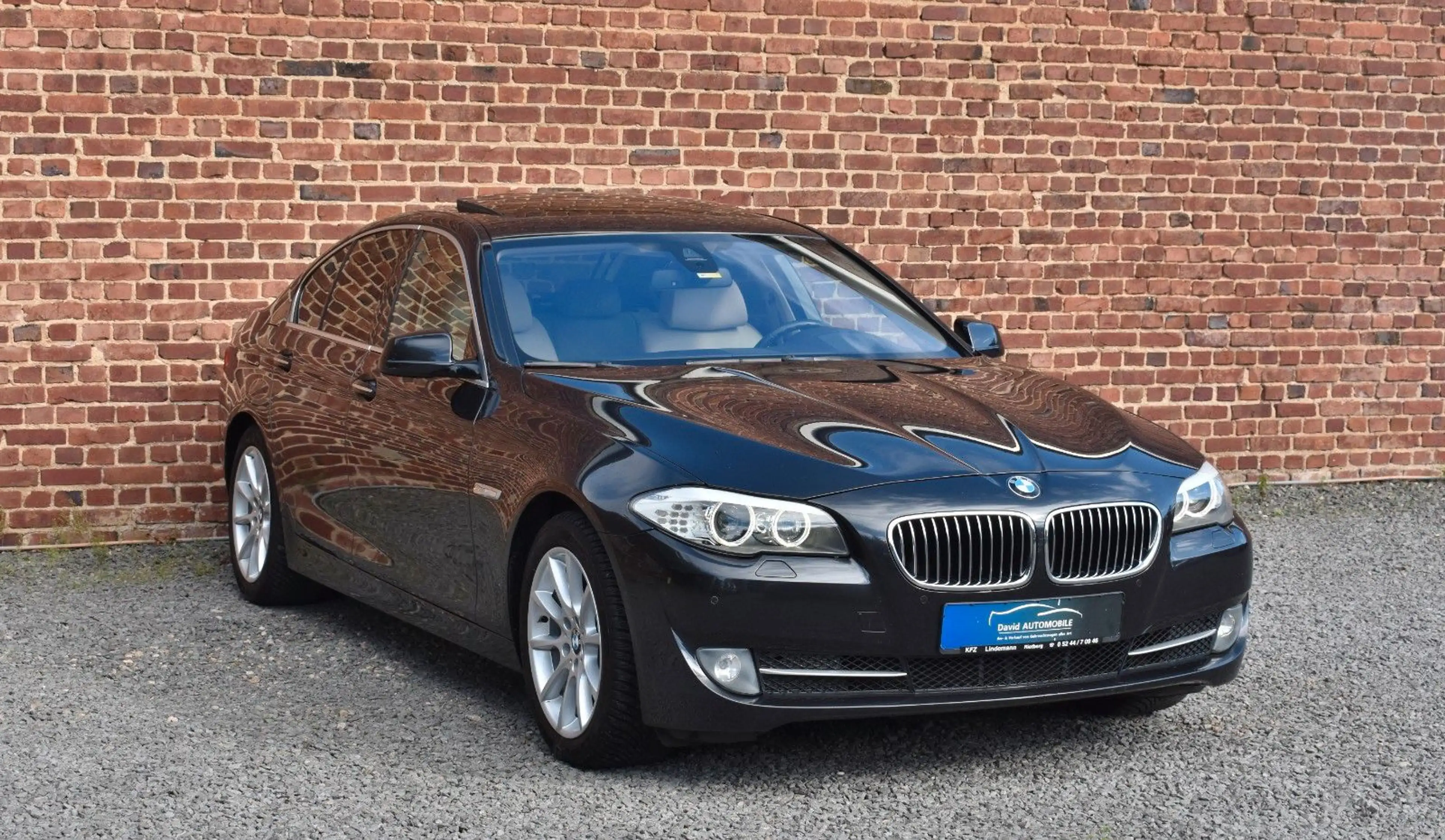 BMW 525 d BIXENON LEDER NAVI S.DACH SOFTCLOSE HUD — photo 3