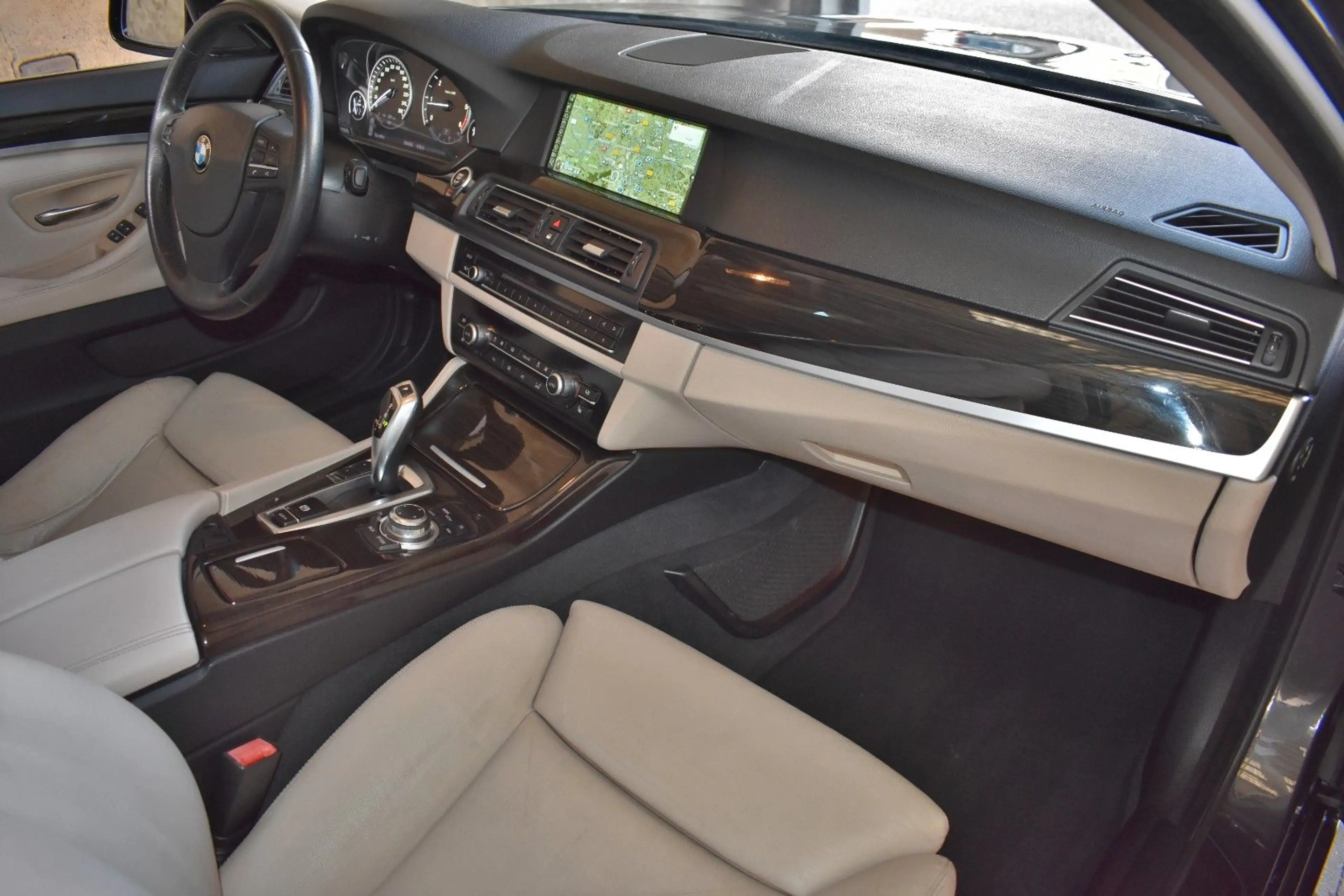 BMW 525 d BIXENON LEDER NAVI S.DACH SOFTCLOSE HUD — photo 11