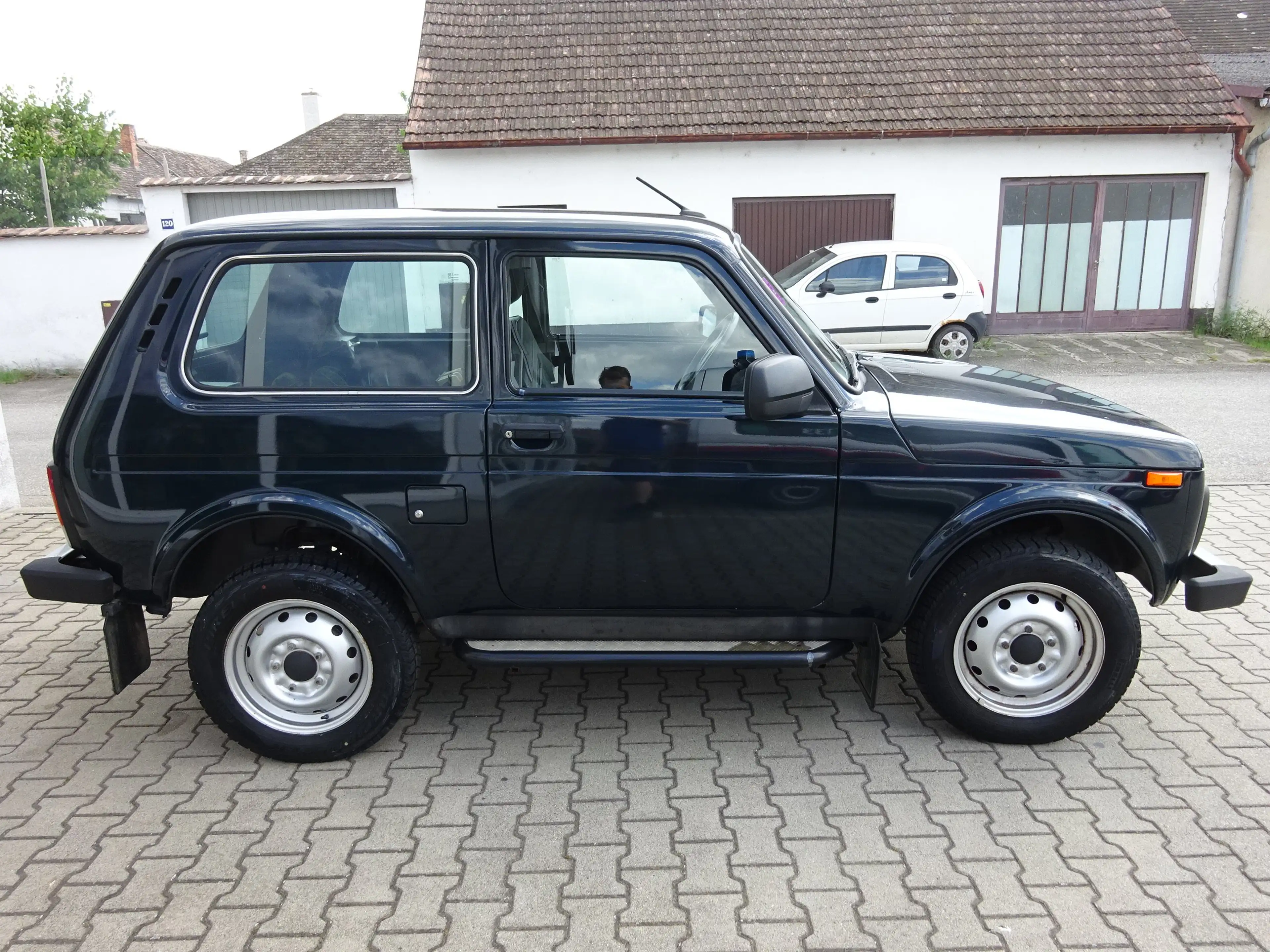 Lada Taiga 4x4 1,7 Austria Jagd Edition — photo 5