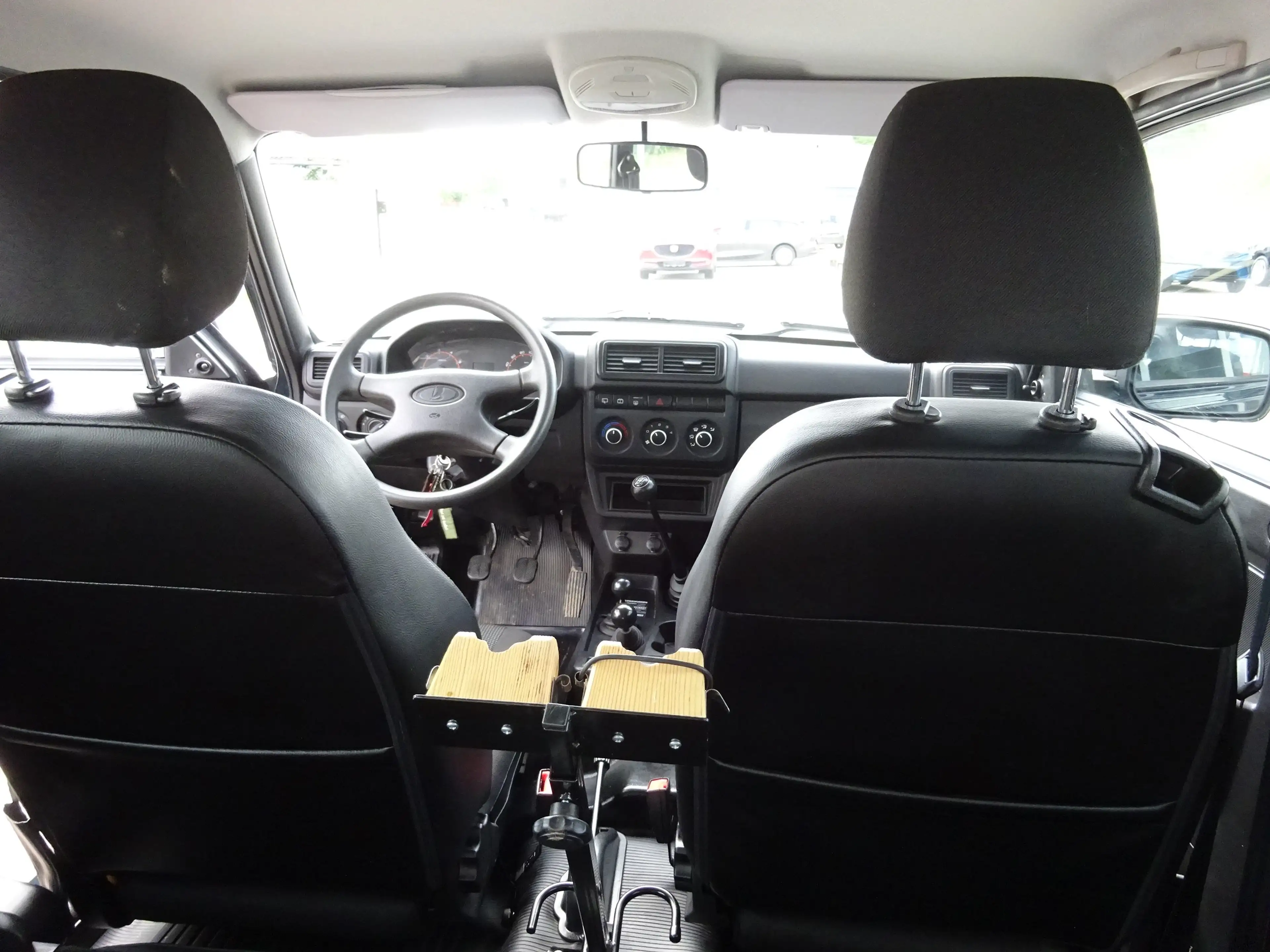 Lada Taiga 4x4 1,7 Austria Jagd Edition — photo 12