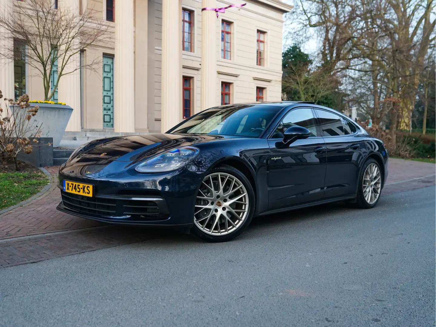 Porsche Panamera 2.9 4 E-Hybrid 10 Years Edition l Sport Chrono l S Blau - 1
