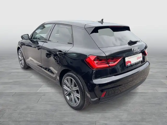 Audi A1 view 3