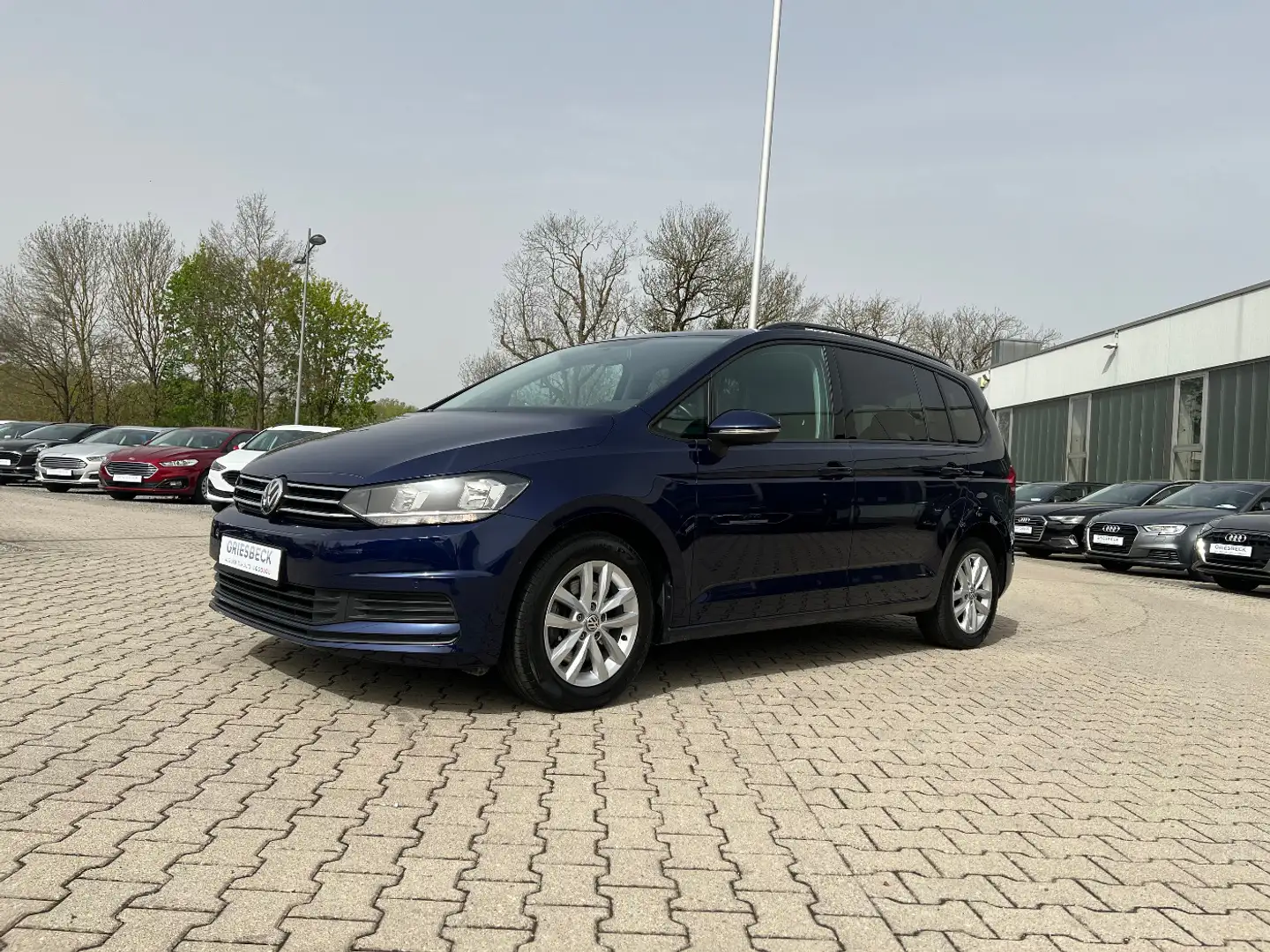Volkswagen Touran Comfortline 2.0 TDI *7 Sitze Navi SD ACC Albastru - 1