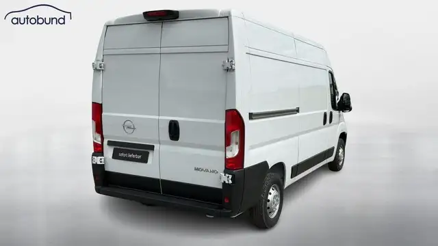 Opel Movano view 3