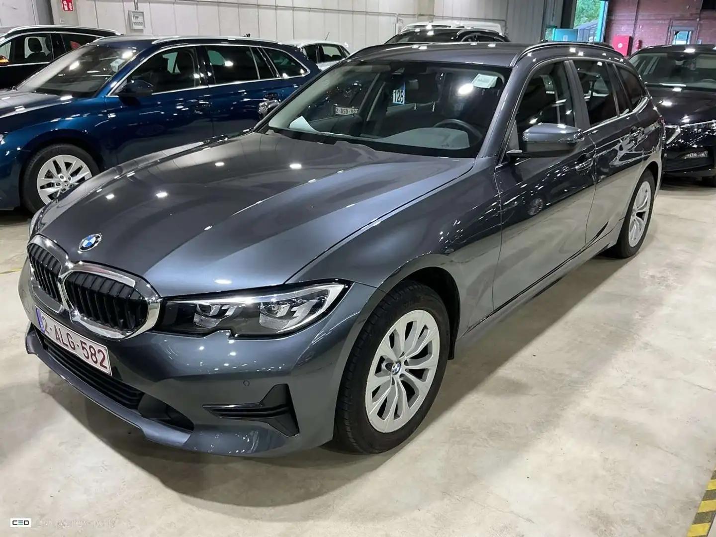 BMW 318 i Touring G21 *LED-17\-NAVI PRO-DIGITAL COCKPIT* Gris - 2