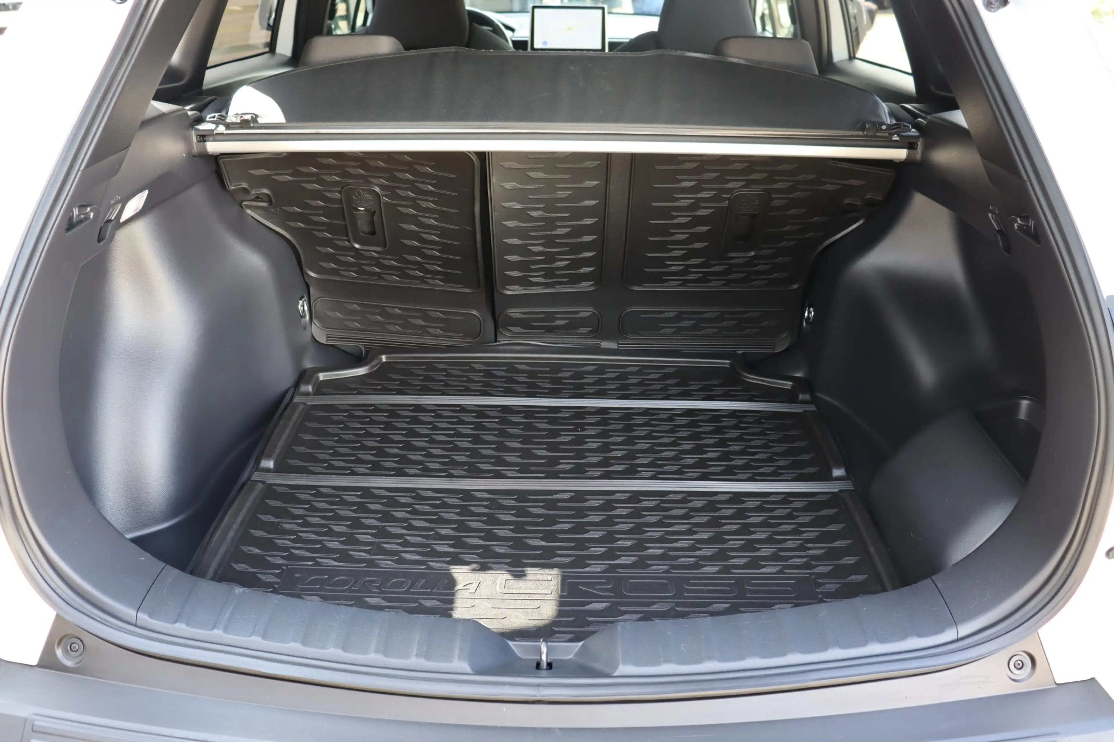 Toyota Corolla Cross Hybrid 200 Style, Trekhaak — photo 13