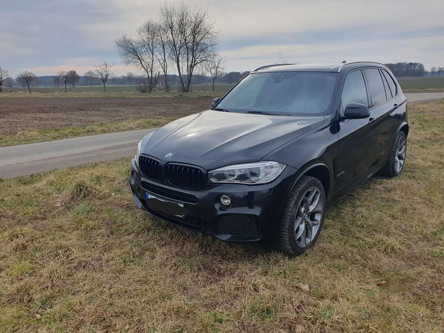 BMW X5 X5 xDrive35i Sport-Aut. Black - 2