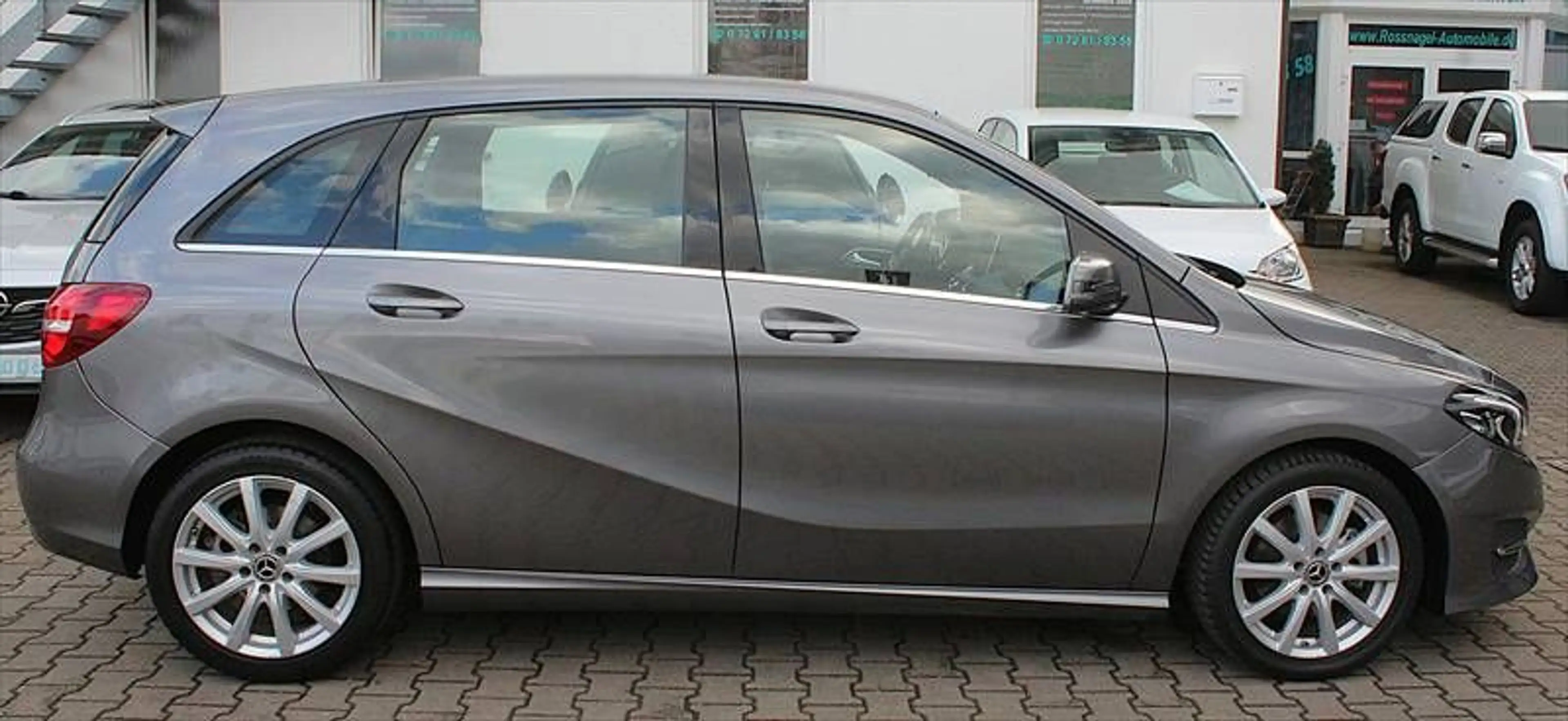 Mercedes-Benz B 200 Urban Business LED-Scheinw. AHK schwenk. — photo 14