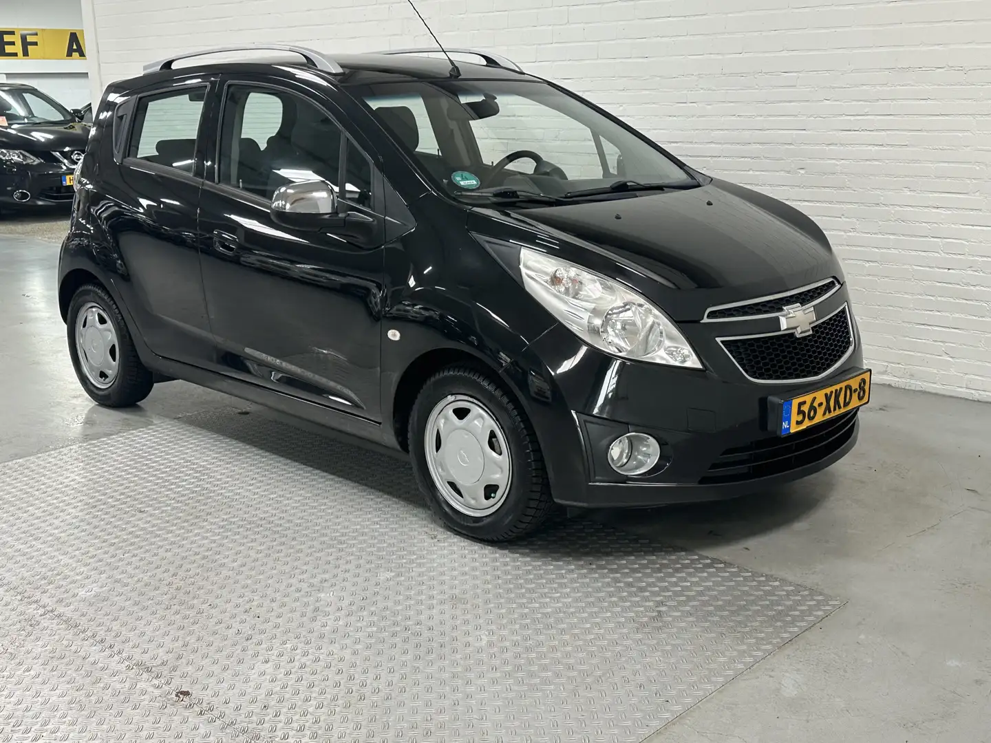 Chevrolet Spark 1.0 16V LT White Limited Edition Bi-Fuel AIRCO / E Zwart - 2