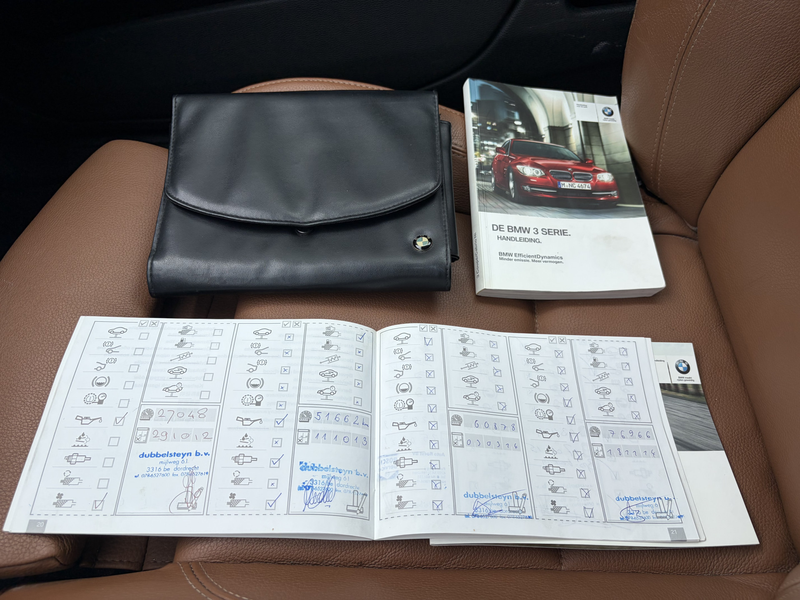 BMW 320 3-serie Coupé 320i Corporate Lease Business Line S — photo 31