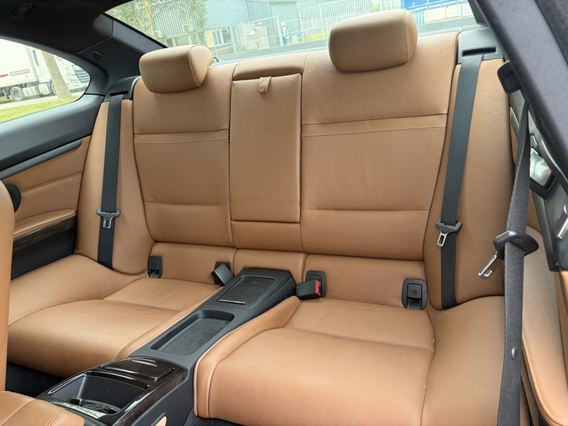 BMW 320 3-serie Coupé 320i Corporate Lease Business Line S — photo 10