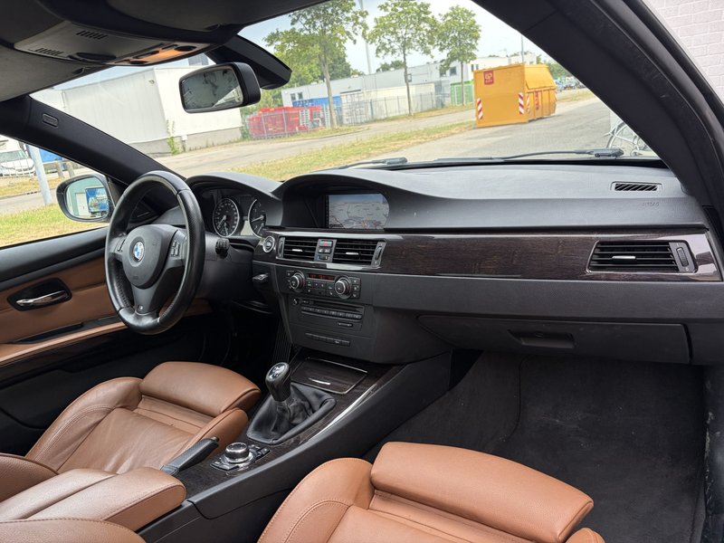 BMW 320 3-serie Coupé 320i Corporate Lease Business Line S — photo 18