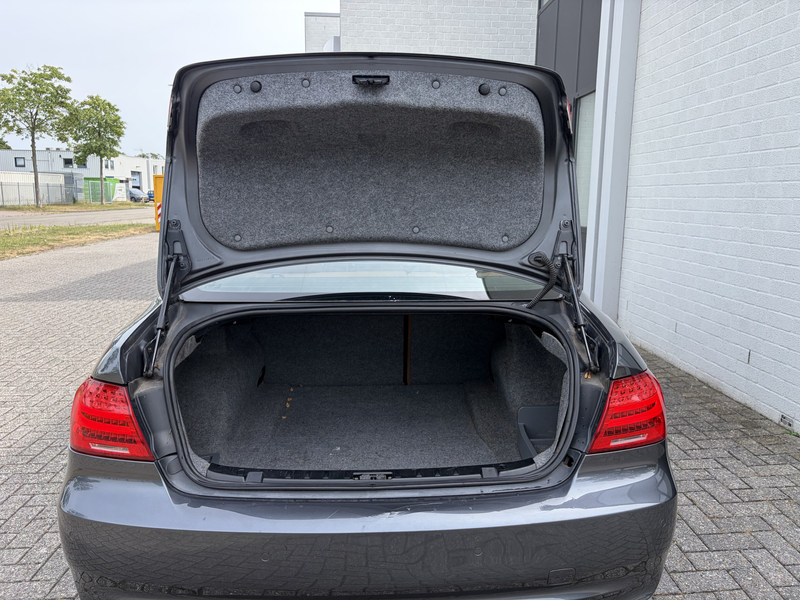 BMW 320 3-serie Coupé 320i Corporate Lease Business Line S — photo 17