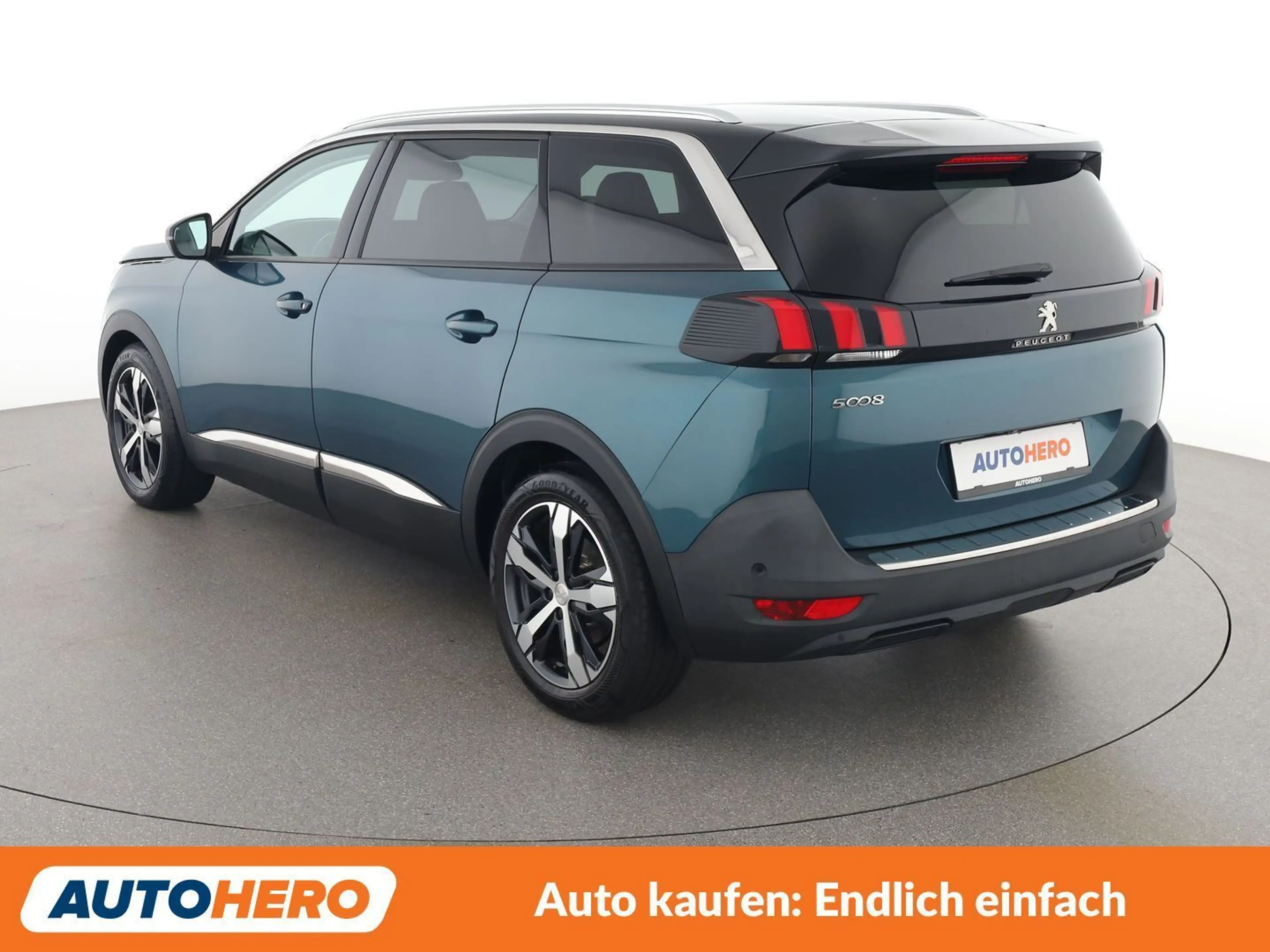 Peugeot 5008 1.6 Blue-HDi Allure — photo 4