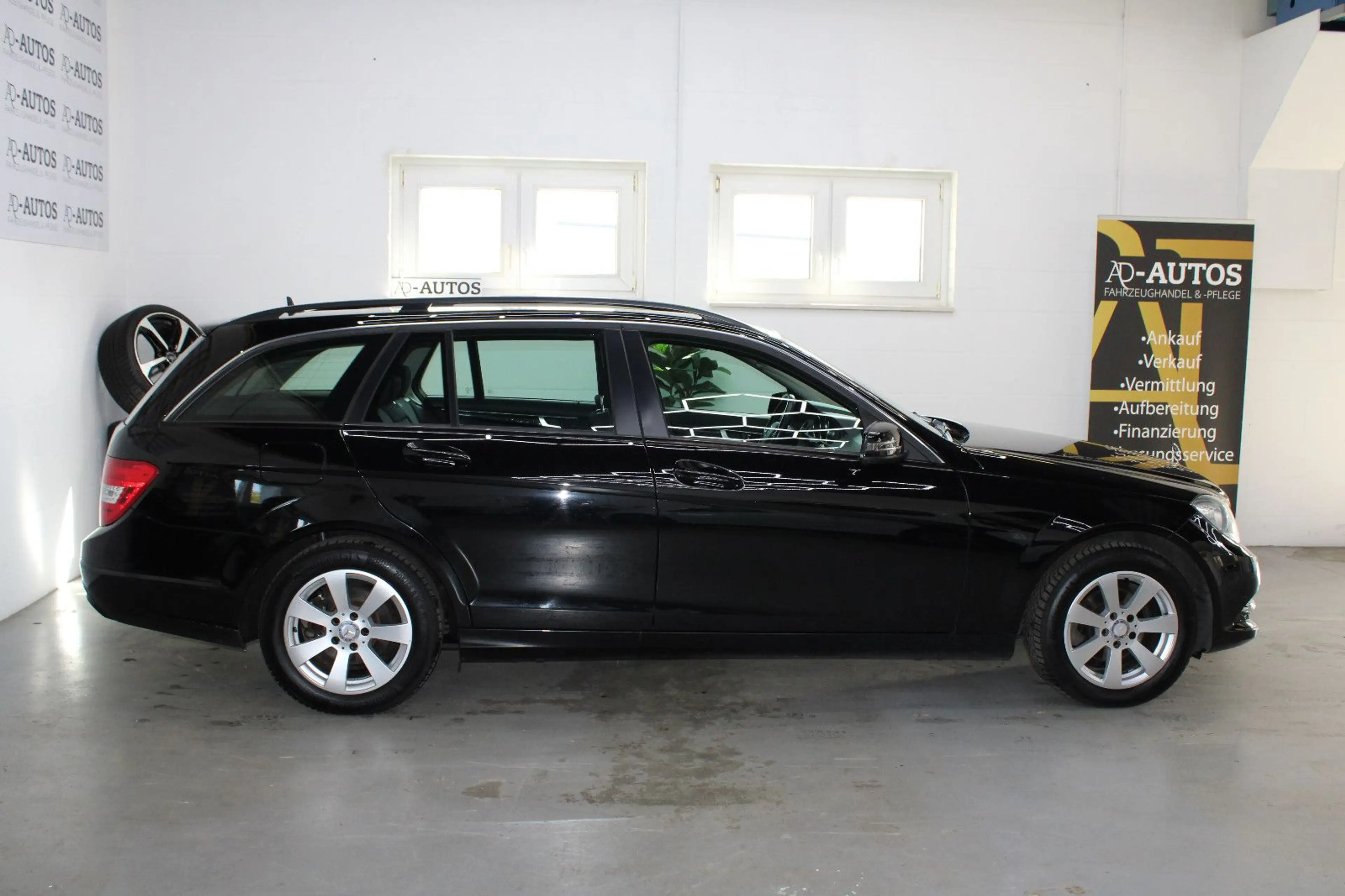 Mercedes-Benz C 180 C T-Modell C 180 CDI+PDC+NAVI+SHZ+XENON+ — photo 4