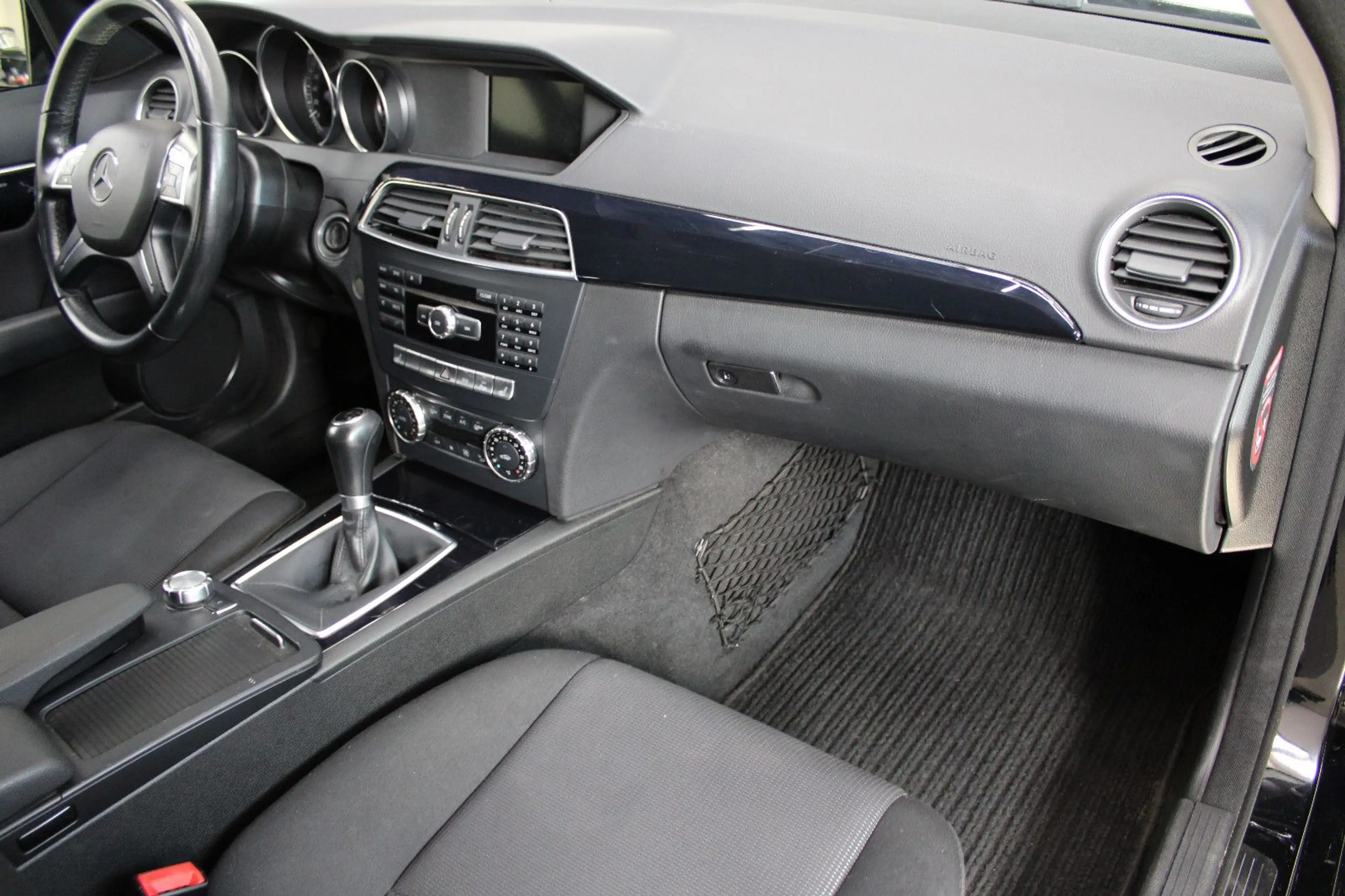 Mercedes-Benz C 180 C T-Modell C 180 CDI+PDC+NAVI+SHZ+XENON+ — photo 11