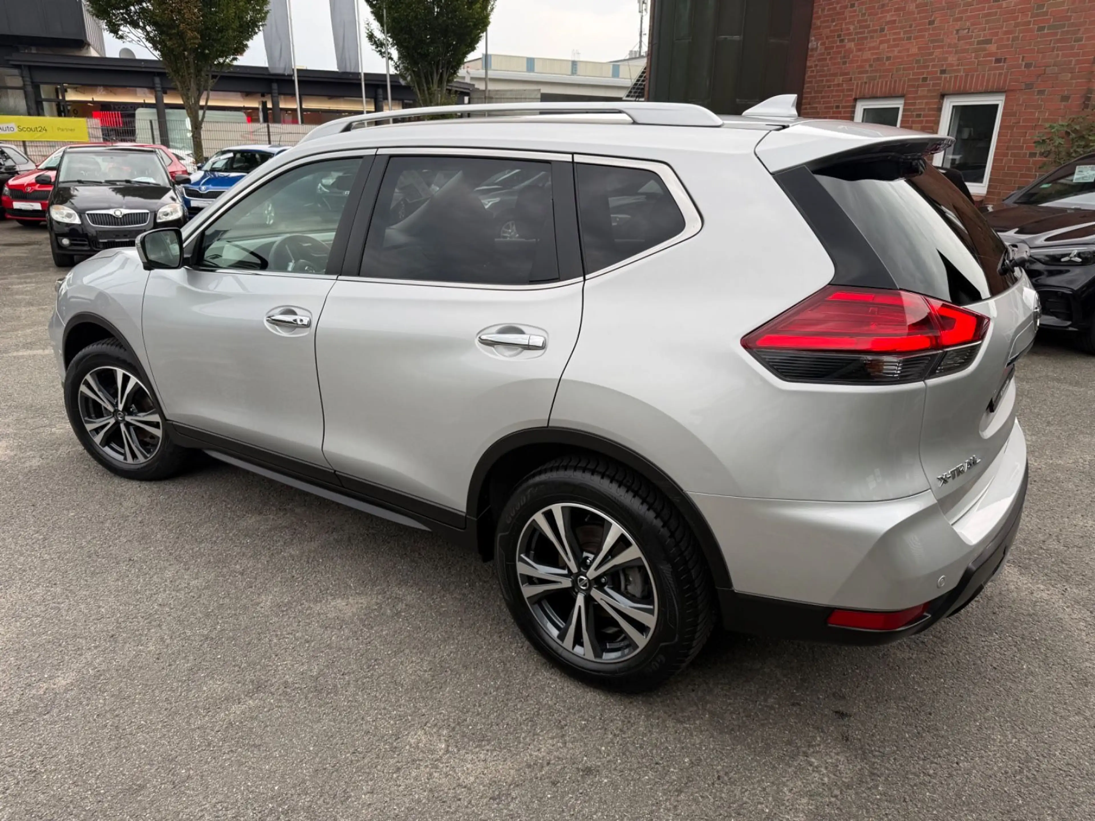 Nissan X-Trail N-Connecta/PANORAMA/1.Hand+Scheckheft — photo 8