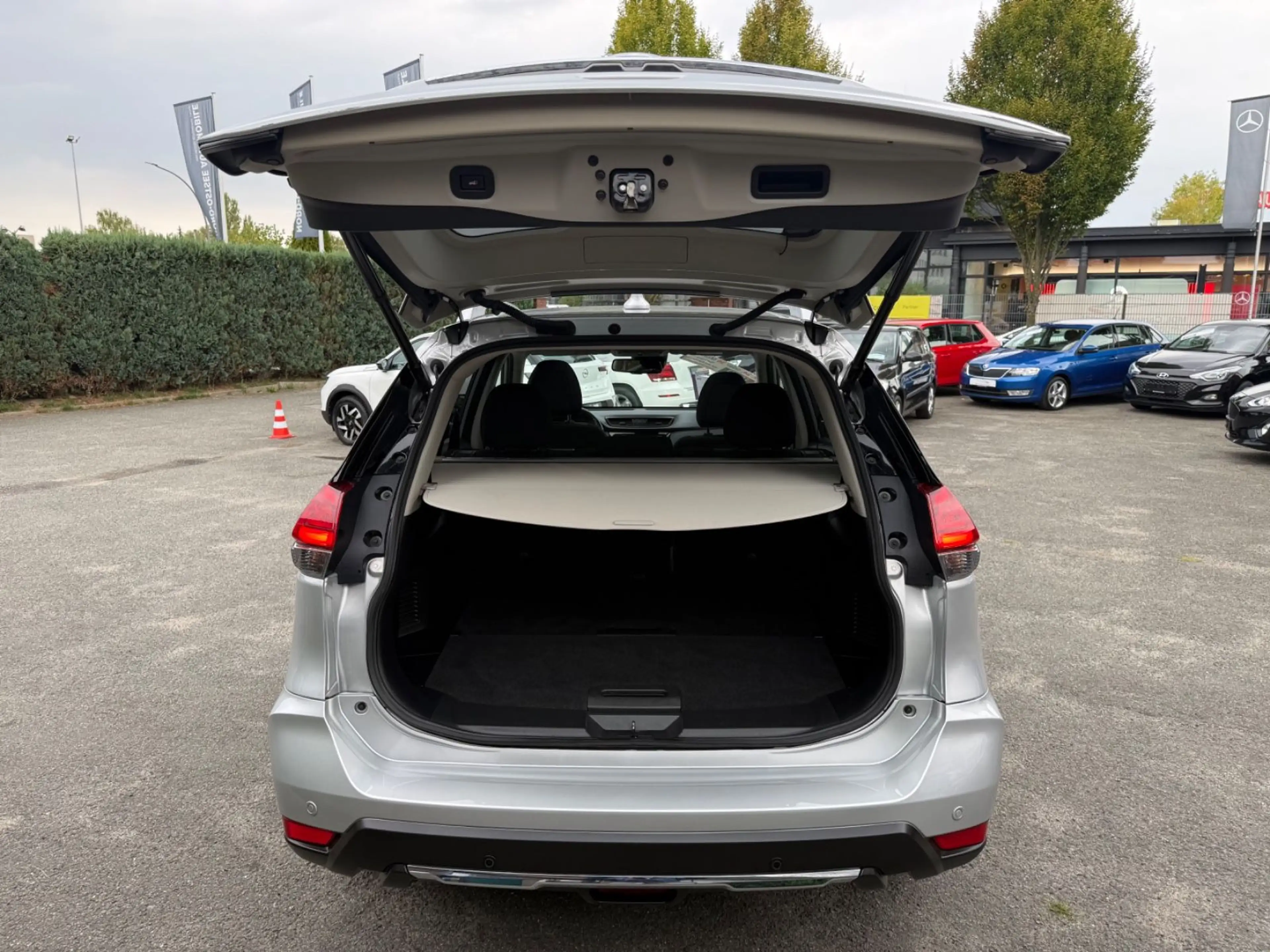 Nissan X-Trail N-Connecta/PANORAMA/1.Hand+Scheckheft — photo 9