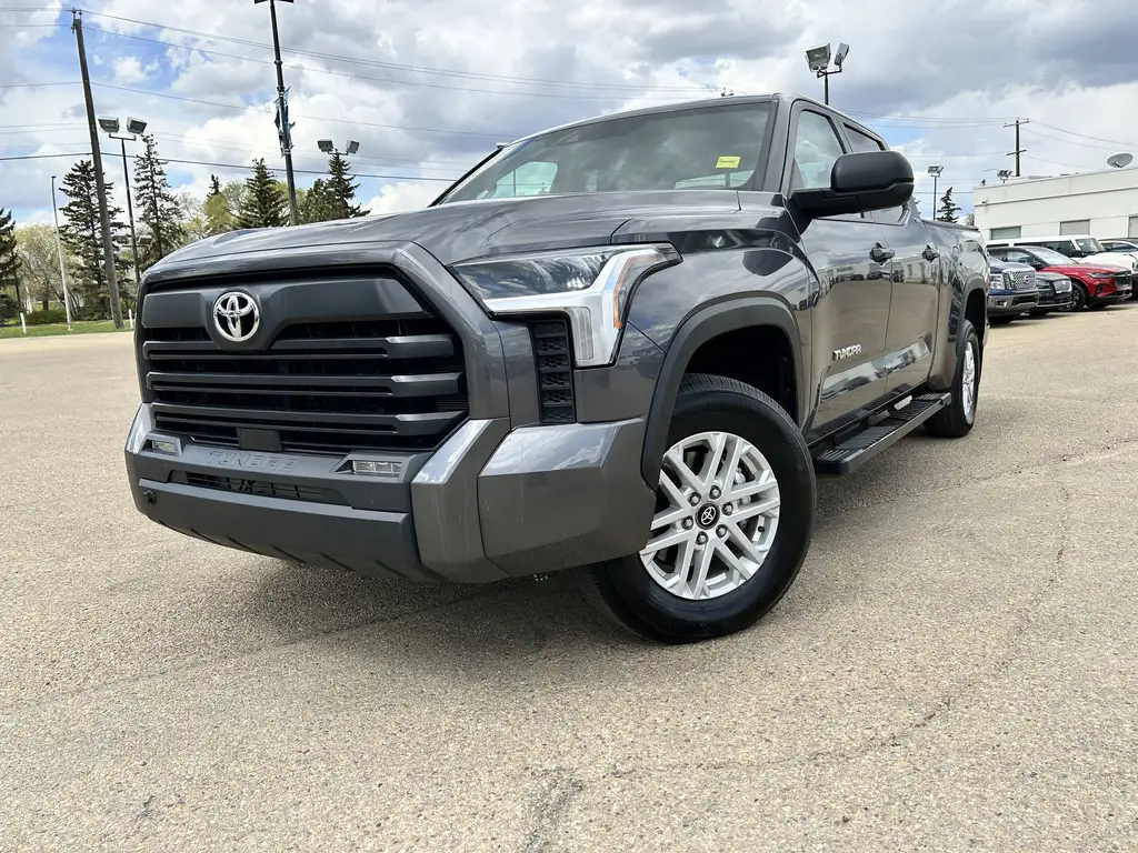 2025 Toyota Tundra CrewMax SR5 CrewMax Long Bed | 4X4 | Heated Steering Wheel — photo 2