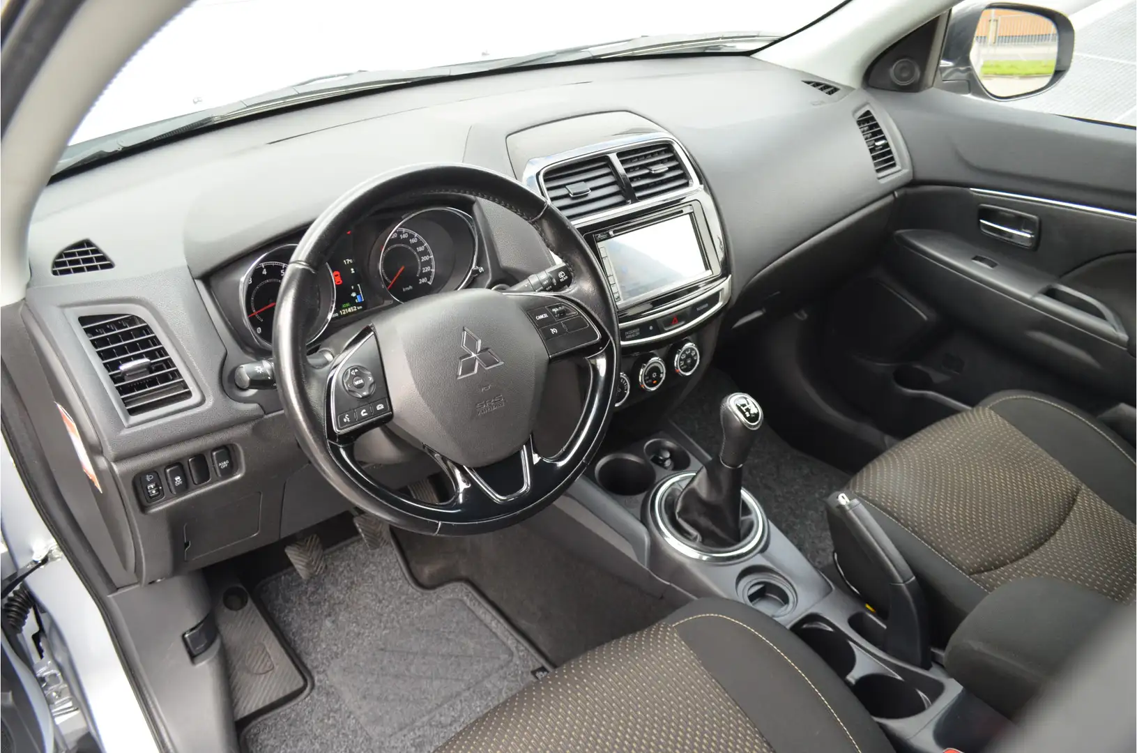 Mitsubishi ASX 1.6 INTENSE CLEARTEC | HOGE ZIT | NAVIGATIE | 18'' Grijs - 2