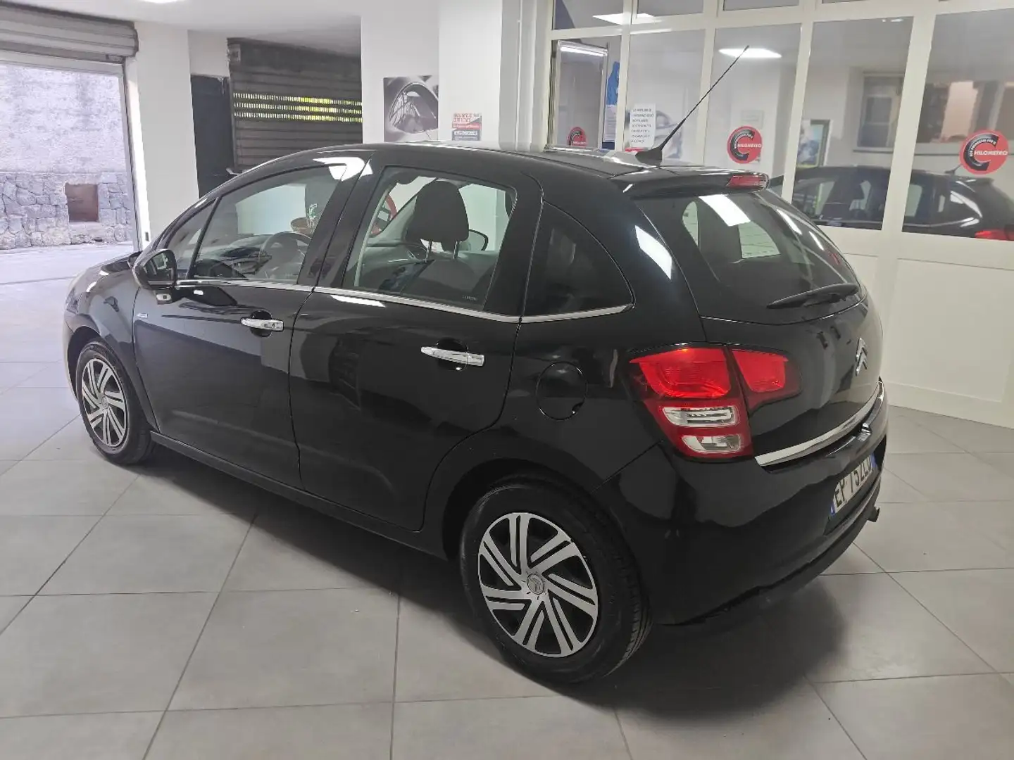 Citroen C3 C3 1.4 HDi 70 Exclusive LEGGI Nero - 2