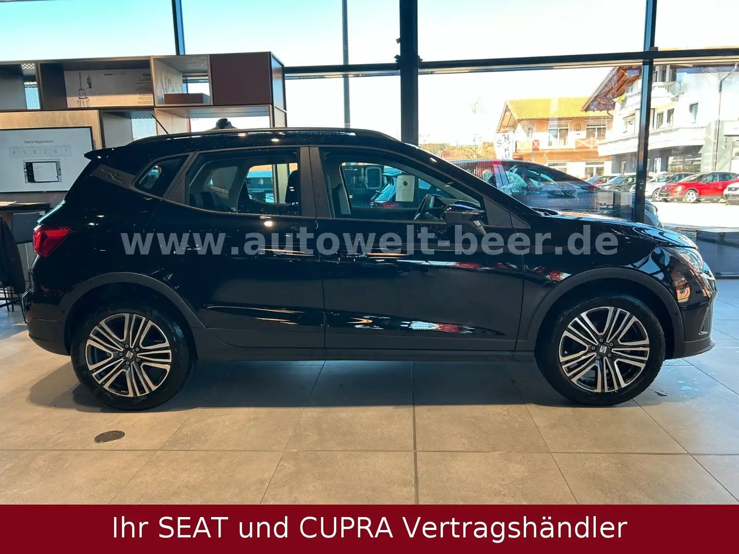 SEAT Arona Style Ed. 1.0 TSI 116PS DSG *CAM*NAV*FULL Zwart - 2