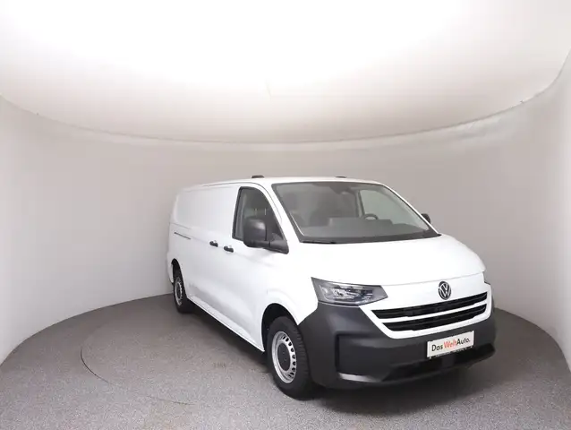 Volkswagen Transporter view 2
