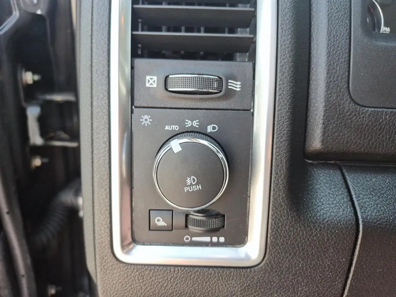 RAM 1500 fotografie RAM 1500