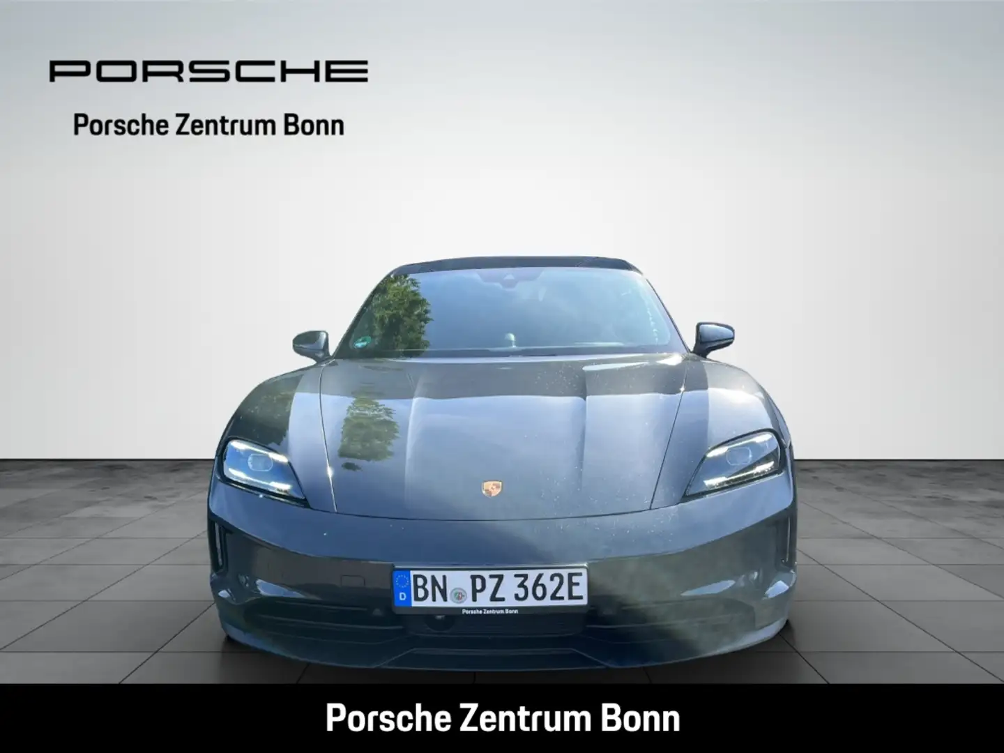 Porsche Taycan ''verfügbar ab 06.09.2025'' Grau - 2