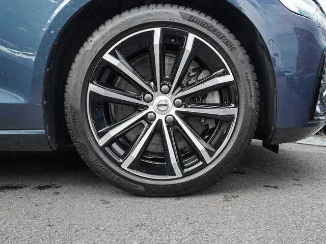 Volvo V60 view 7