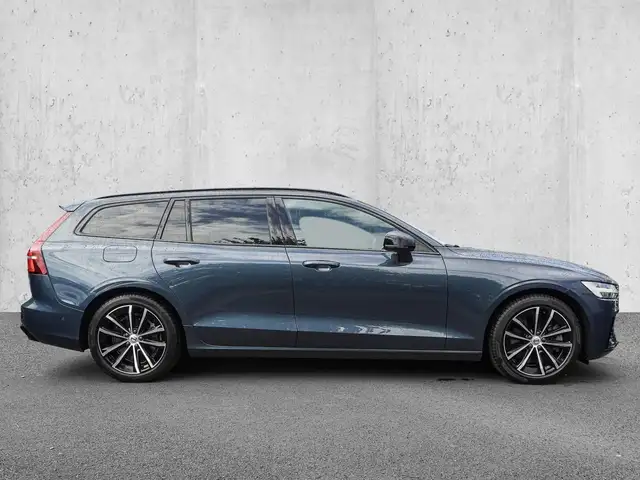 Volvo V60 view 5
