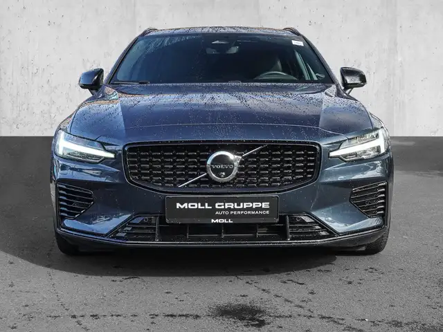 Volvo V60 view 3