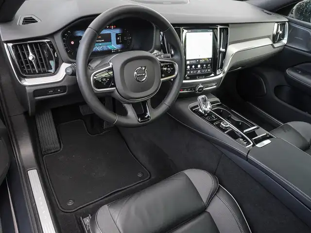 Volvo V60 view 10