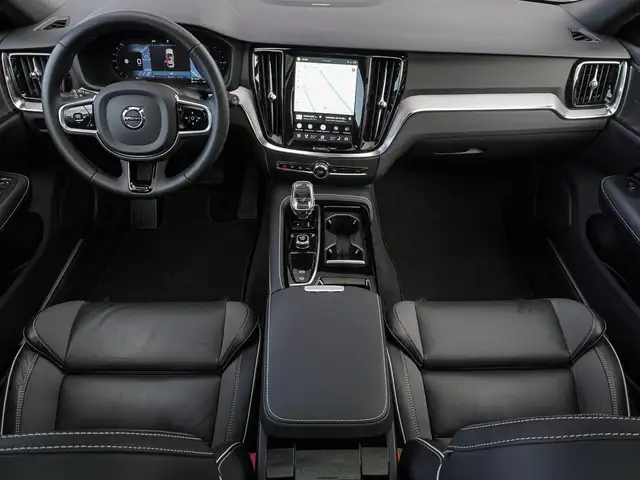 Volvo V60 view 11