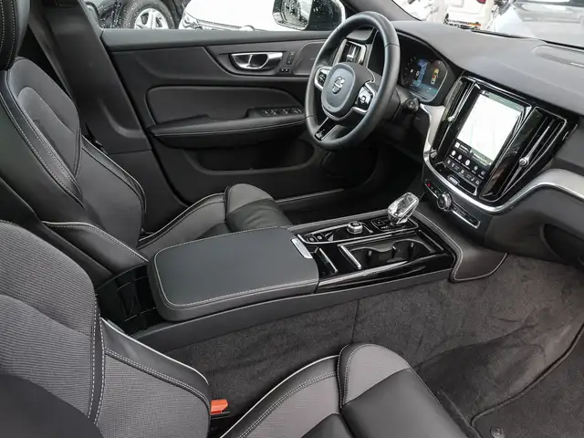 Volvo V60 view 9