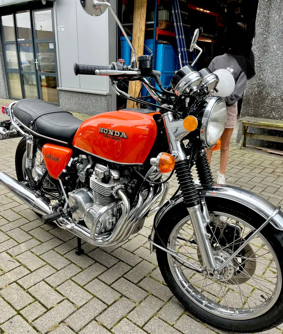 Honda CB 550 Orange - 2