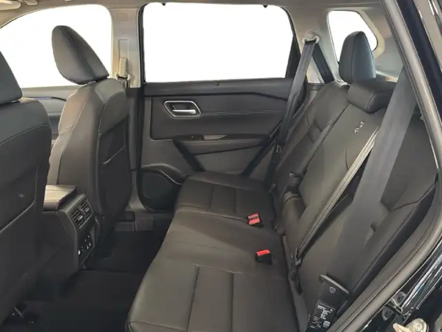 Nissan X-Trail view 15
