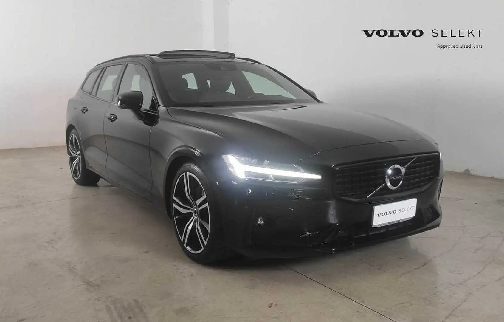 Volvo V60 R-Design, B4 mild hybrid (D) automatico Schwarz - 1