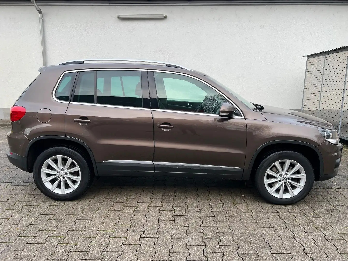 Volkswagen Tiguan 2.0TDI 130kW DSG 4MOT BMT Track&Style*Pano Braun - 2