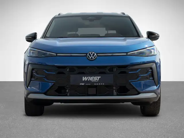 Volkswagen T-Roc view 11