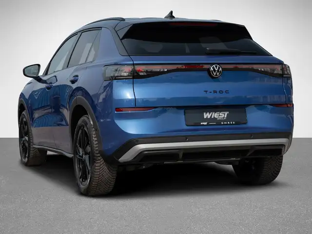 Volkswagen T-Roc view 4