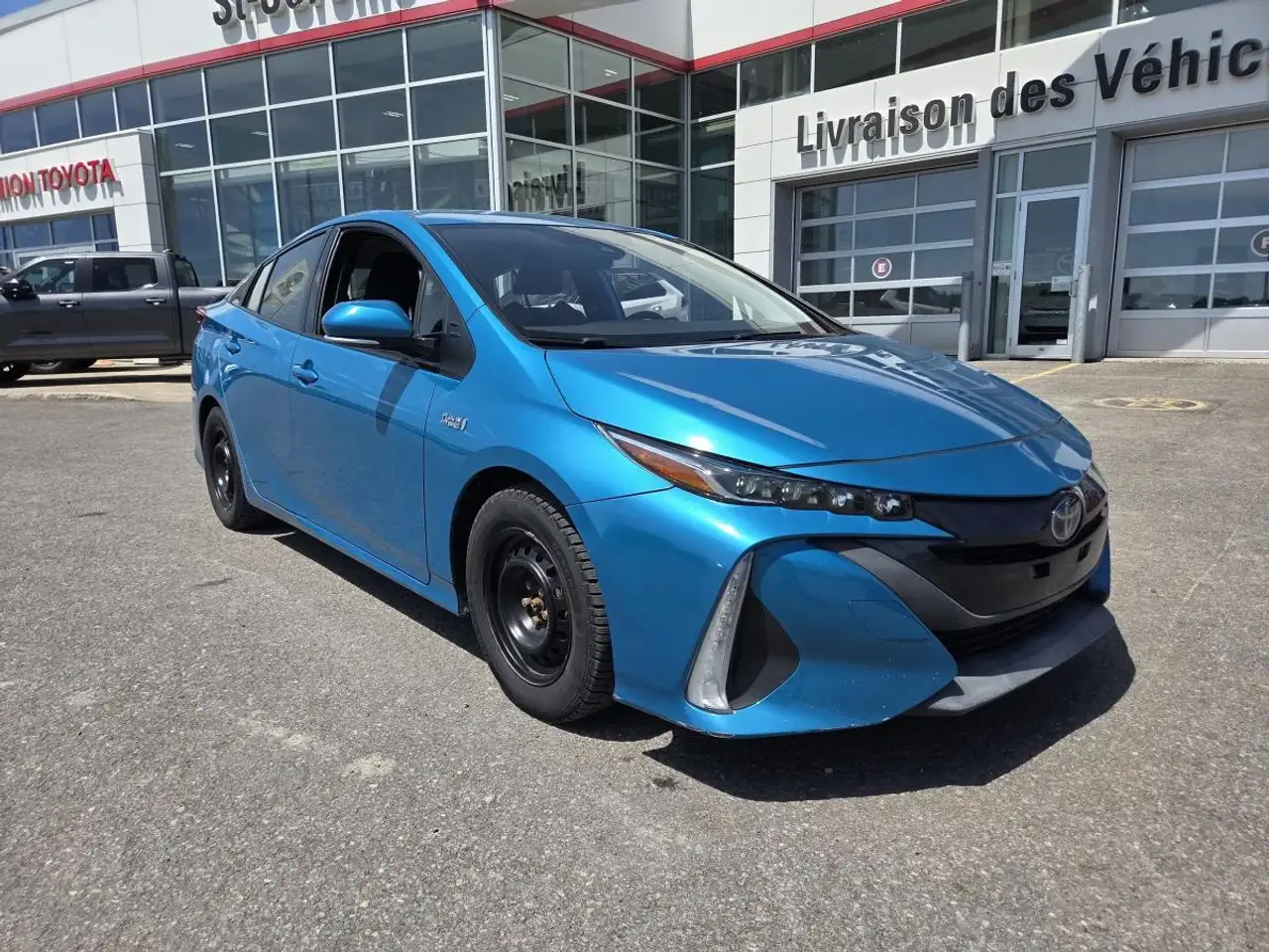 Toyota Prius Prime снимка Toyota Prius Prime