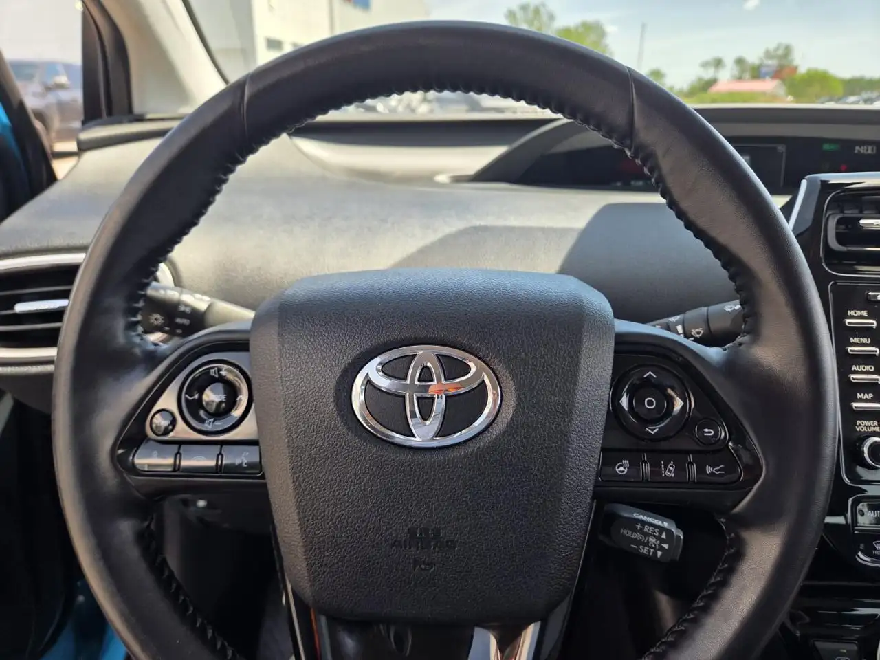 Toyota Prius Prime снимка Toyota Prius Prime
